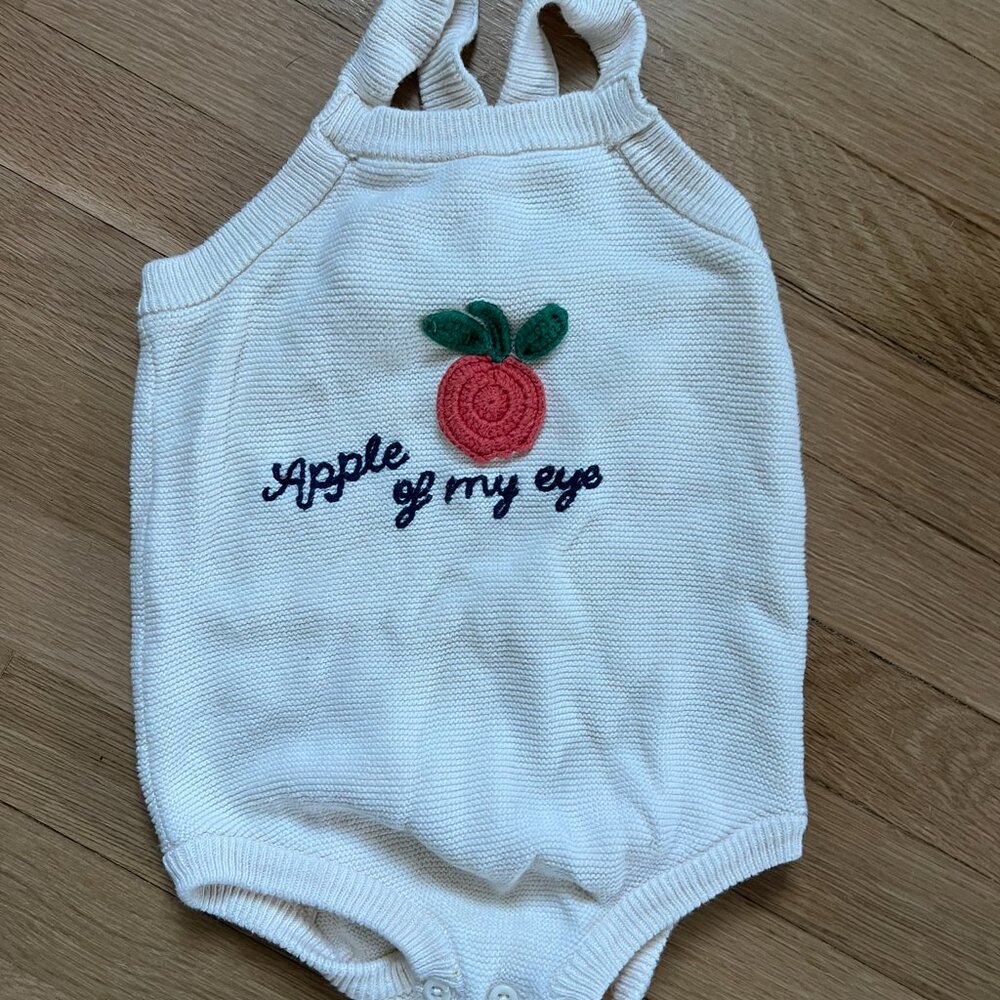 HANNA ANDERSSON Apple 100% Cotton Summer Cream Red Knit Buttons Bodysuit Romper